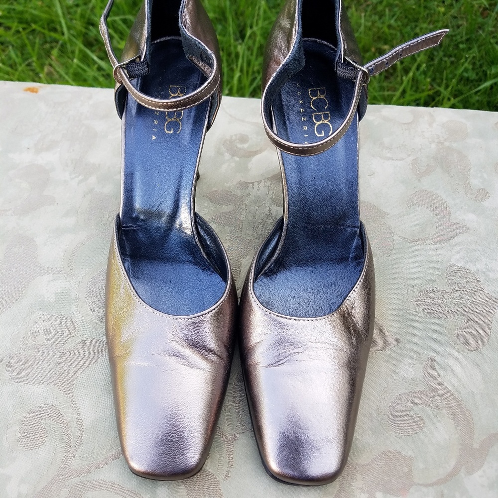 BCBG MAXAZRIA Melinda Pewter Laminato 8 B